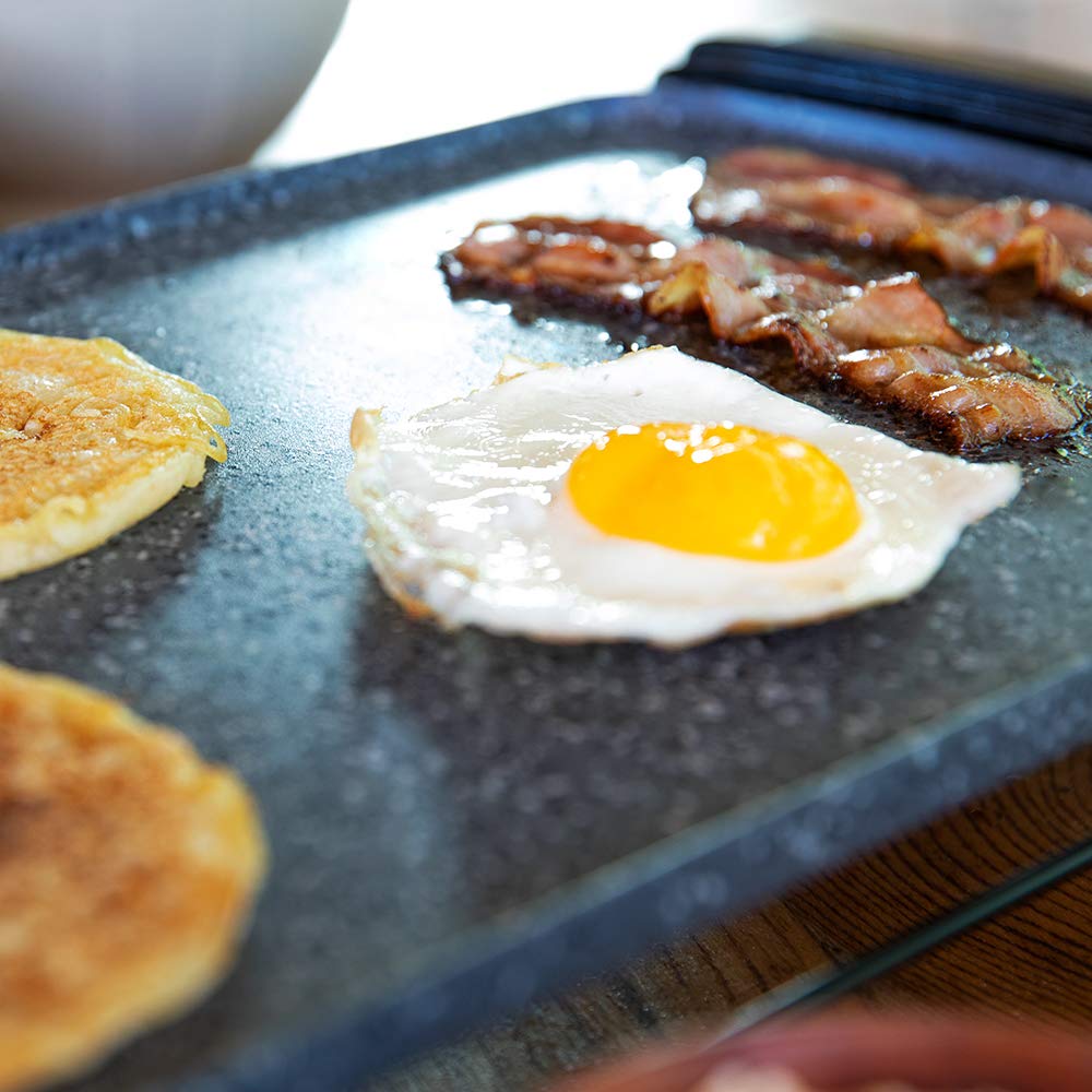 Cecotec Griddle Tasty - Elektryczny grill o mocy 2600 W, z kamieniową powłoką RockStone, dużą powierzchnią 45x25 cm i regulowanym termostatem - idealny do szybkiego i precyzyjnego gotowania - obrazek 4