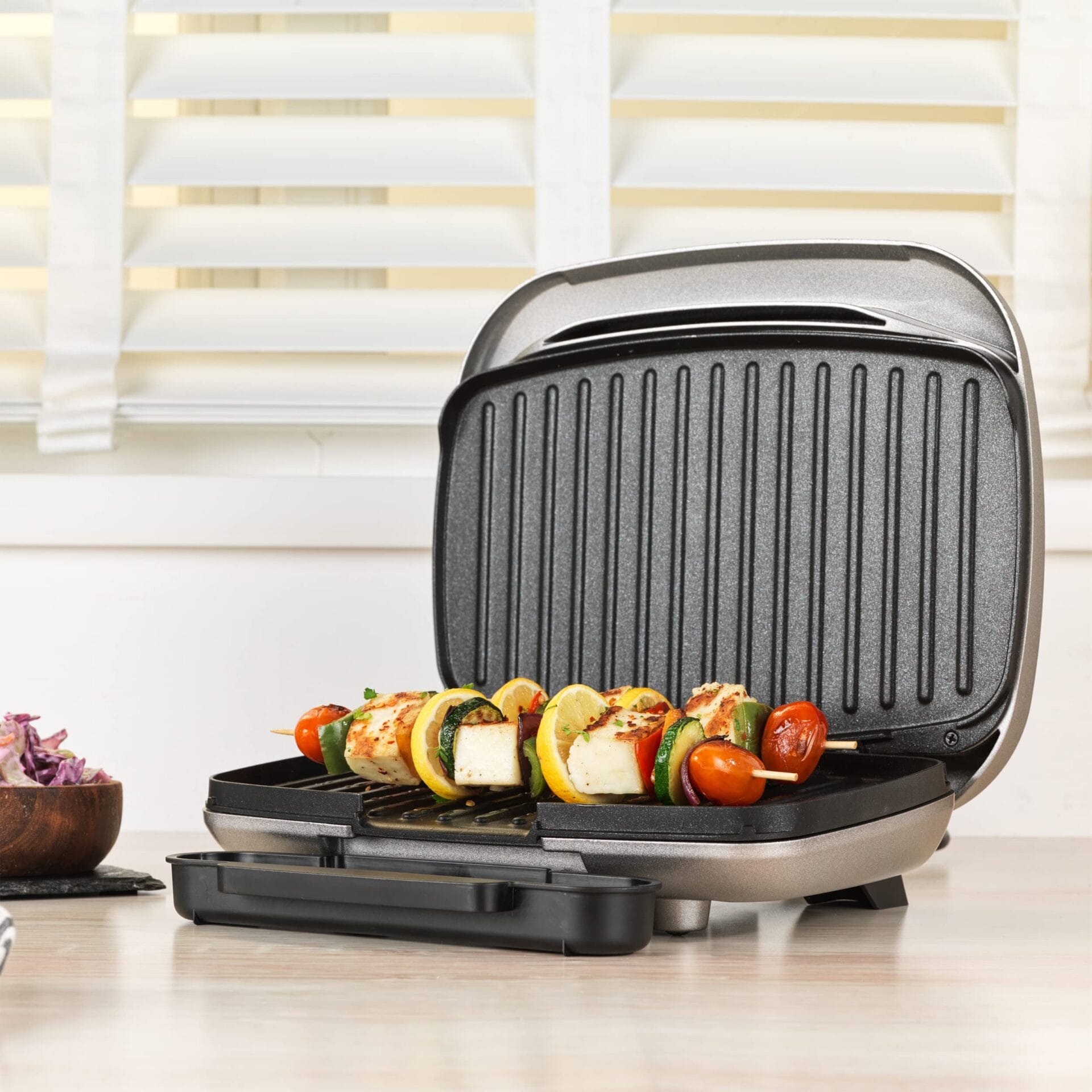 Petra PT5316HEVDEEU10 Kontaktgrill - Pflegeleichte Grillplatten mit Smartstone-Antihaftbeschichtung - Panini-Presse mit abnehmbarer Abtropfschale - Kochen ohne Öl - Sandwiches Gemüse Fleisch Spieße - obrazek 7