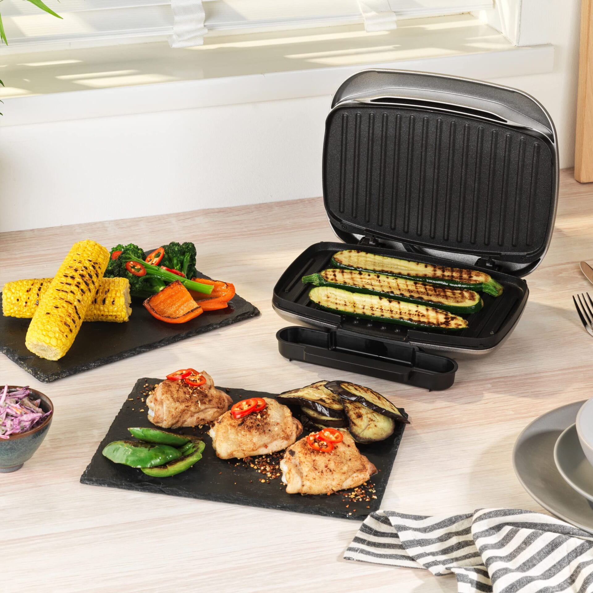 Petra PT5316HEVDEEU10 Kontaktgrill - Pflegeleichte Grillplatten mit Smartstone-Antihaftbeschichtung - Panini-Presse mit abnehmbarer Abtropfschale - Kochen ohne Öl - Sandwiches Gemüse Fleisch Spieße - obrazek 5