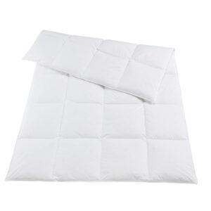 Häussling Home Winter Duvet 135 x 200 cm - Warm, German-Made Duvet with 90% Down - Hypoallergenic, 100% Cotton Cover