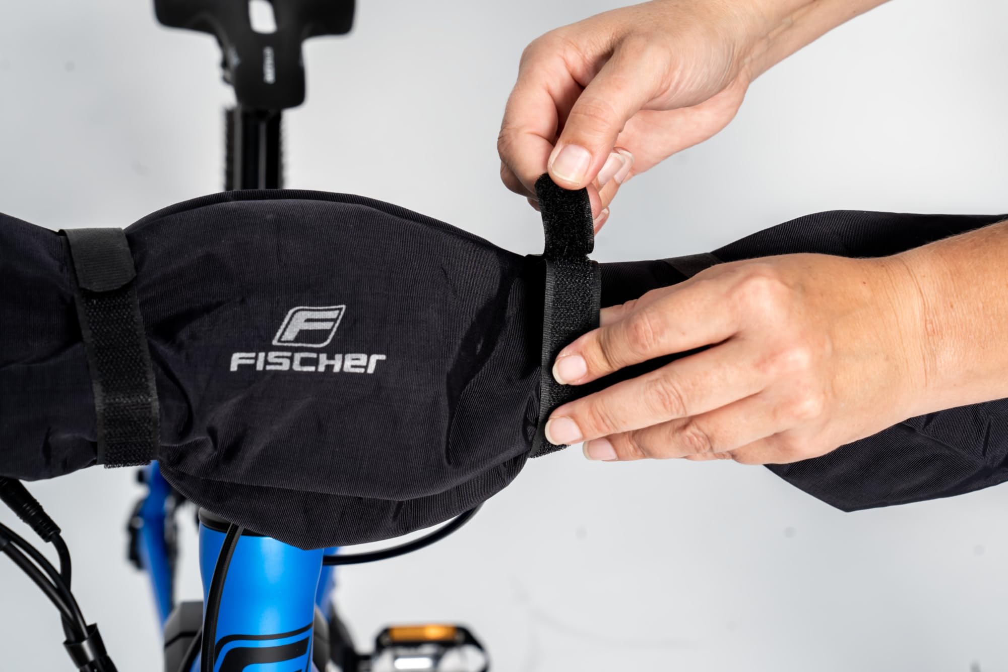 Fischer Pokrowiec Ochronny na Rowery Elektryczne - Uniwersalne Mocowanie, Ochrona przed Wilgocią, Kurzem i Brudem - obrazek 6