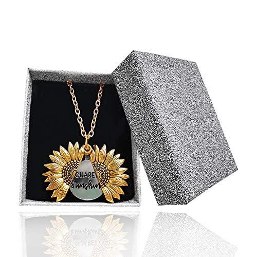 Personalized Sunflower Pendant Necklace - Engraved 'You are My Sunshine' - Perfect Mother's Day Gift with Gift Box - obrazek 3
