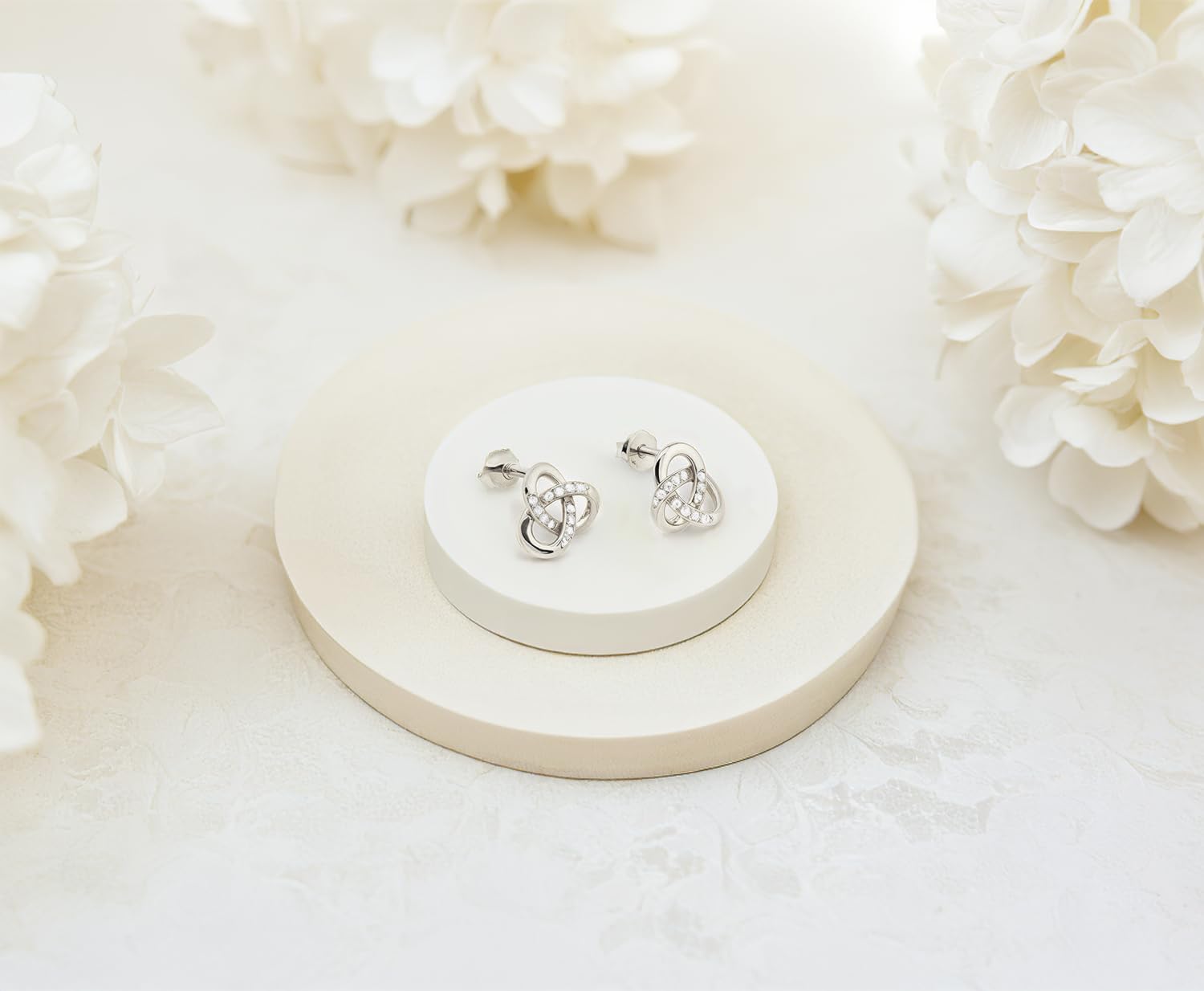 Eleganckie kolczyki na sztyfcie węzeł srebro Sofia Milani 20569 - idealne dodatki dla każdej kobiety! - obrazek 3