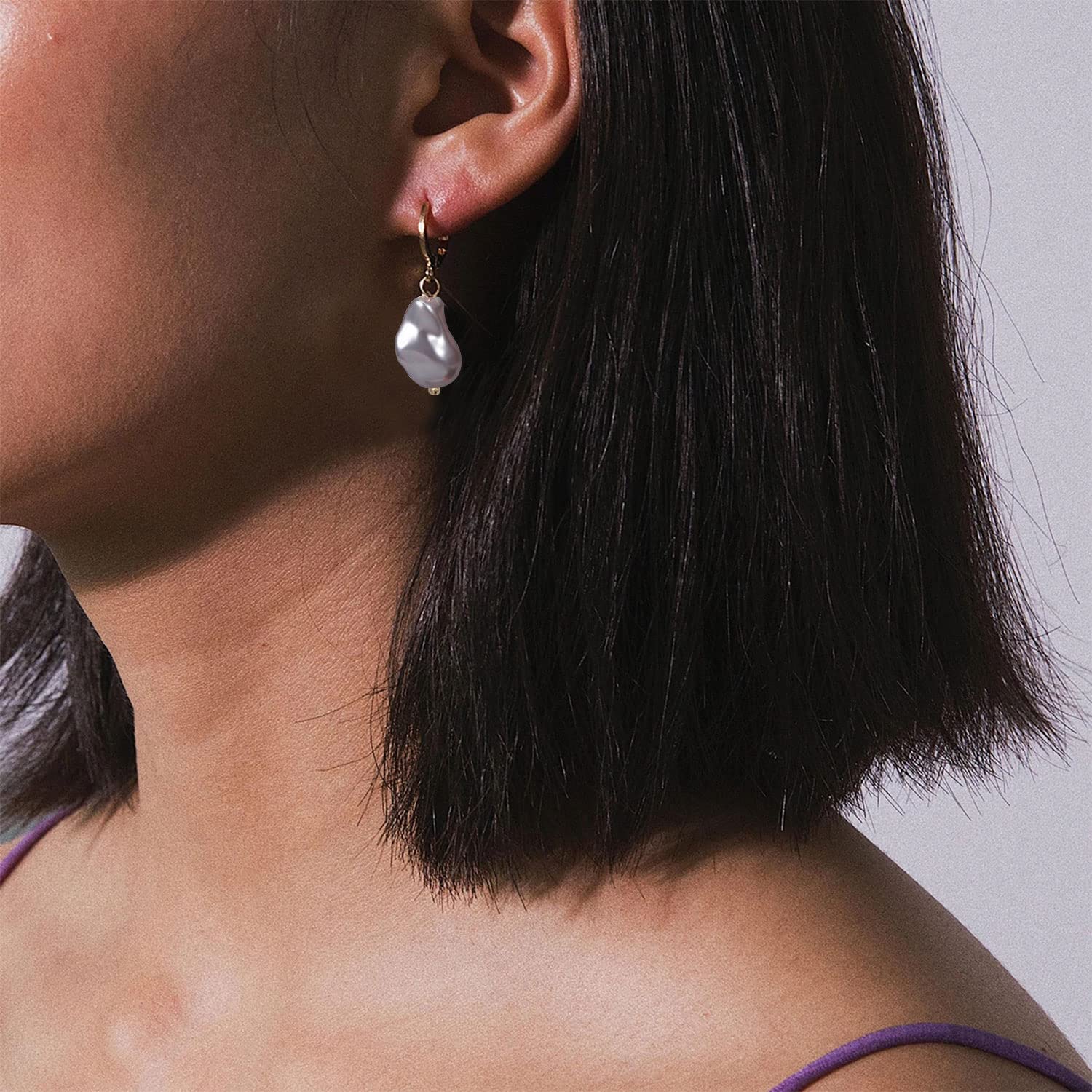 Eleganckie kolczyki z perłami kreole - Srebrne dodatki do każdej stylizacji - obrazek 6