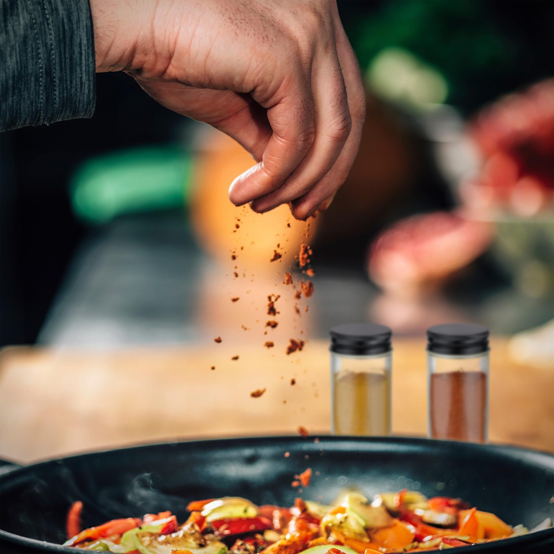 Relaxdays Słoiki na przyprawy, zestaw 16 sztuk, wkład do posypywania, - obrazek 7